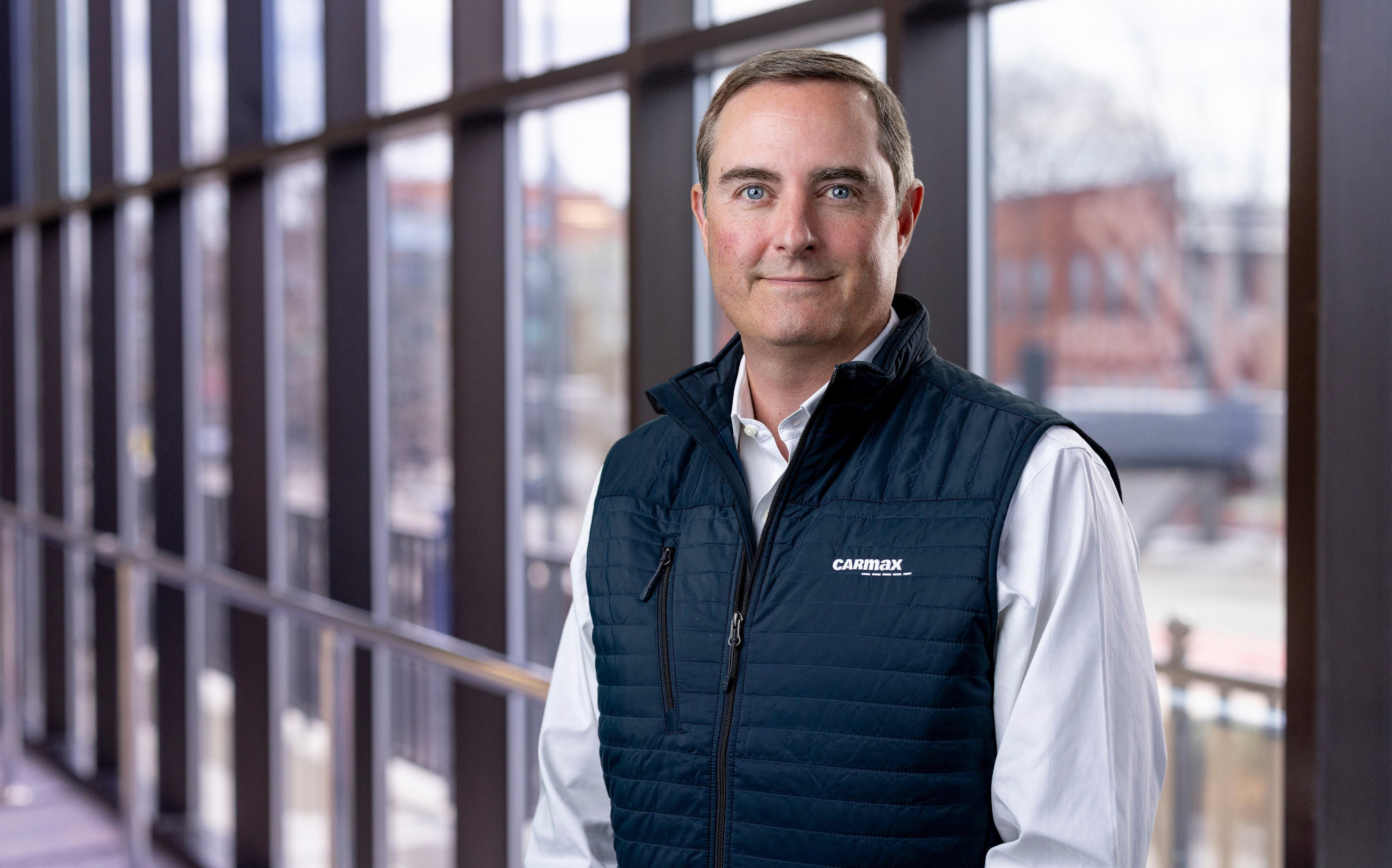 CarMax names Keith Barr as chief executive officer