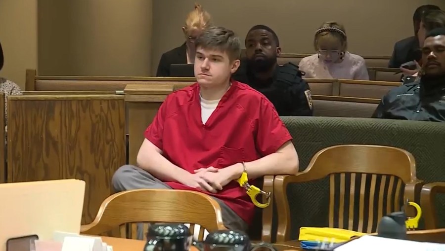Man accused of killing ex-girlfriend declines plea deal, trial to begin ...