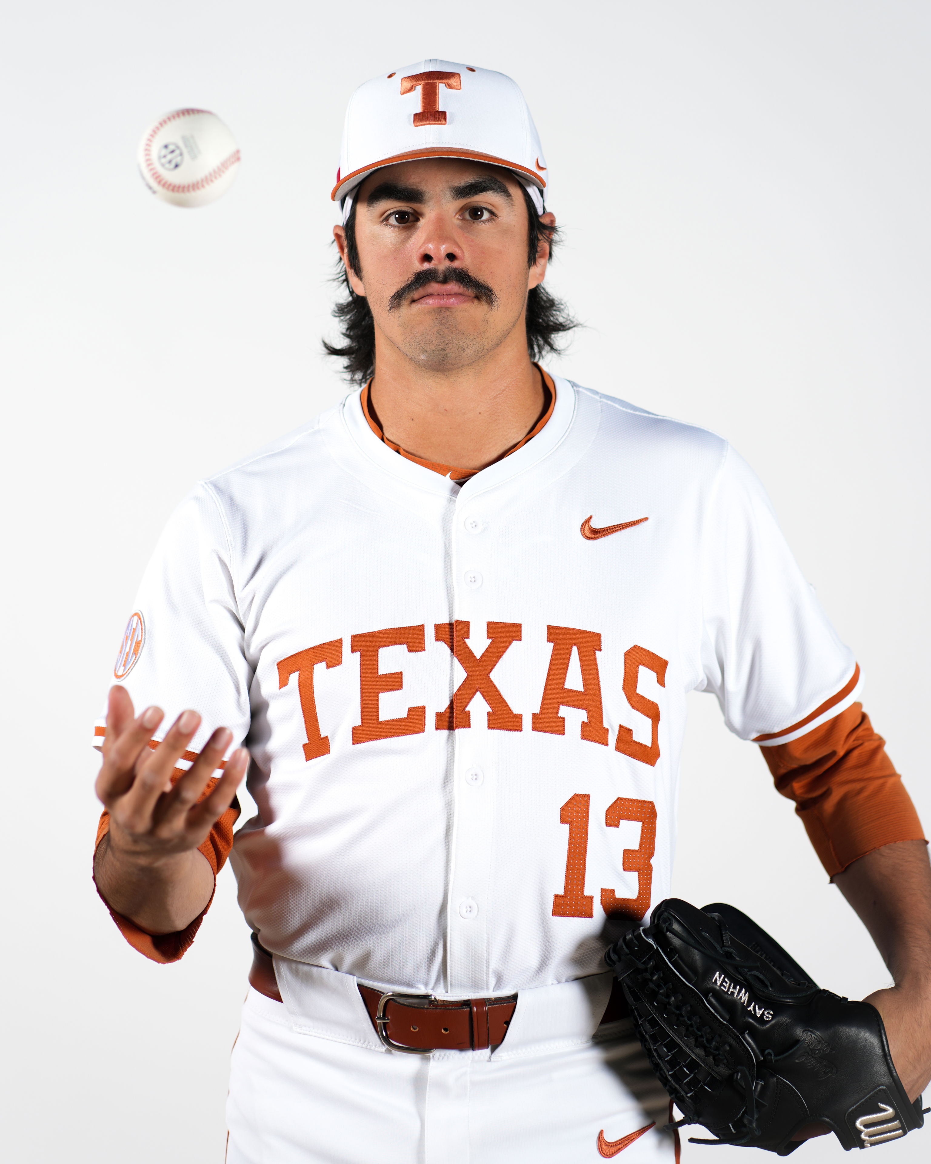 Returning Texas pitchers bring veteran experience to staff