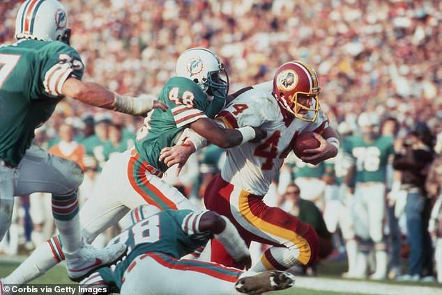 'Selling Sunset' star shells out eyewatering fee for Hall of Famer John ...