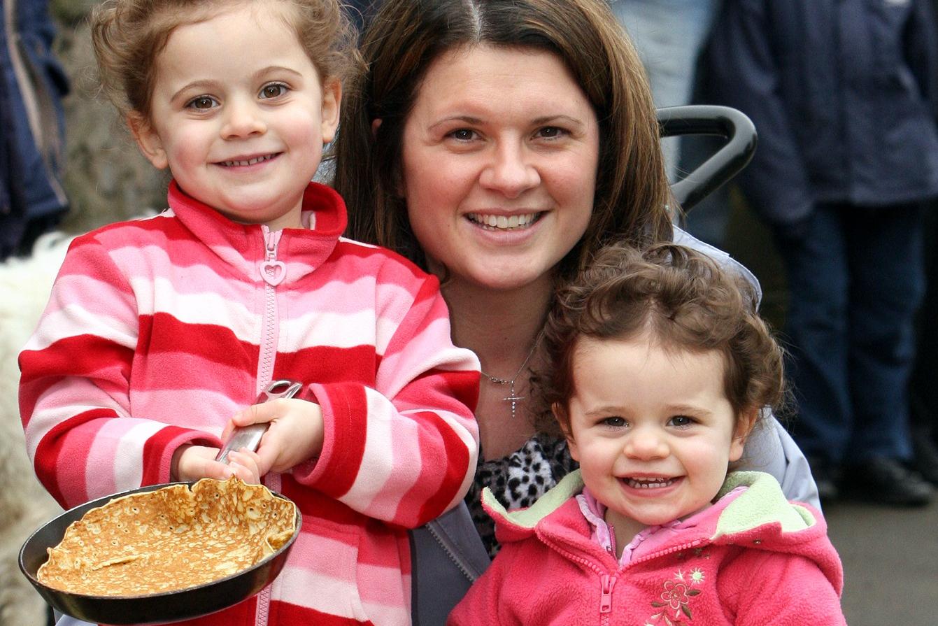 Flippin' good flashback! Memories of Peak District village's famous ...