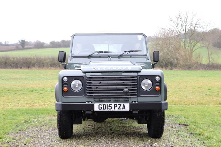 'Classic' Land Rover has just 124 miles on the clock and will be ...