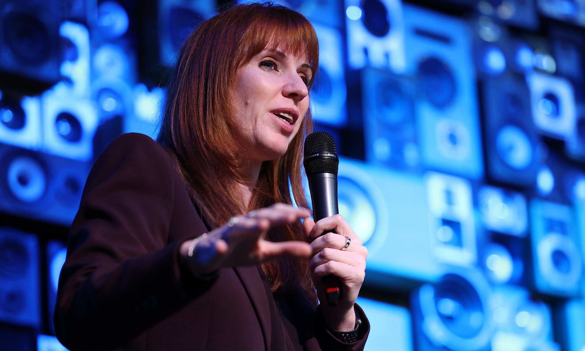 Angela Rayner takes aim at Keir Starmer and Rachel Reeves over ...