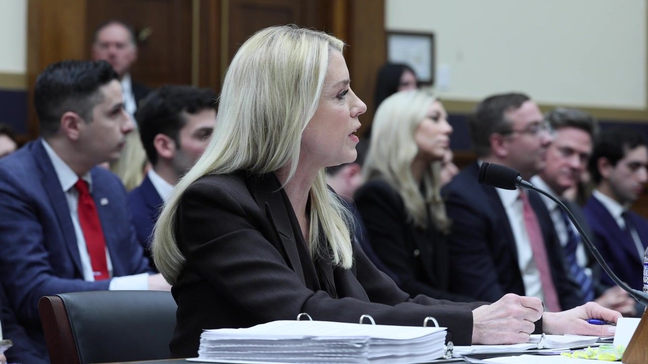 DOJ tracking lawmakers’ Epstein file searches sparks fury