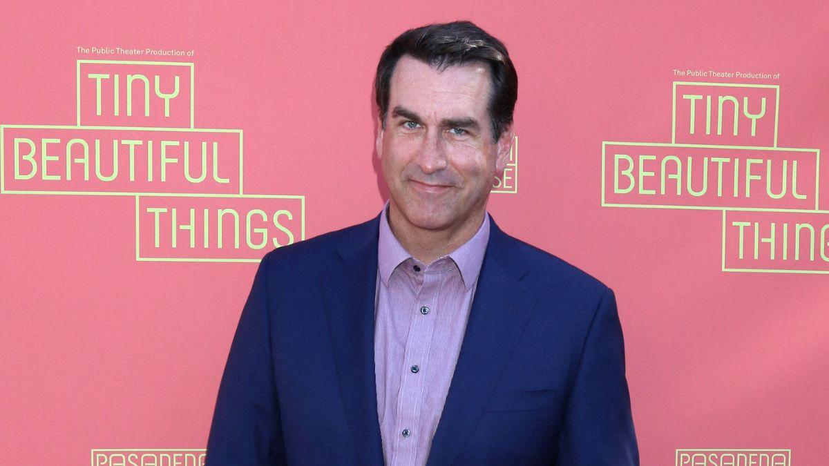 Rob Riggle recalls 'special' times working with Amy Poehler on ...
