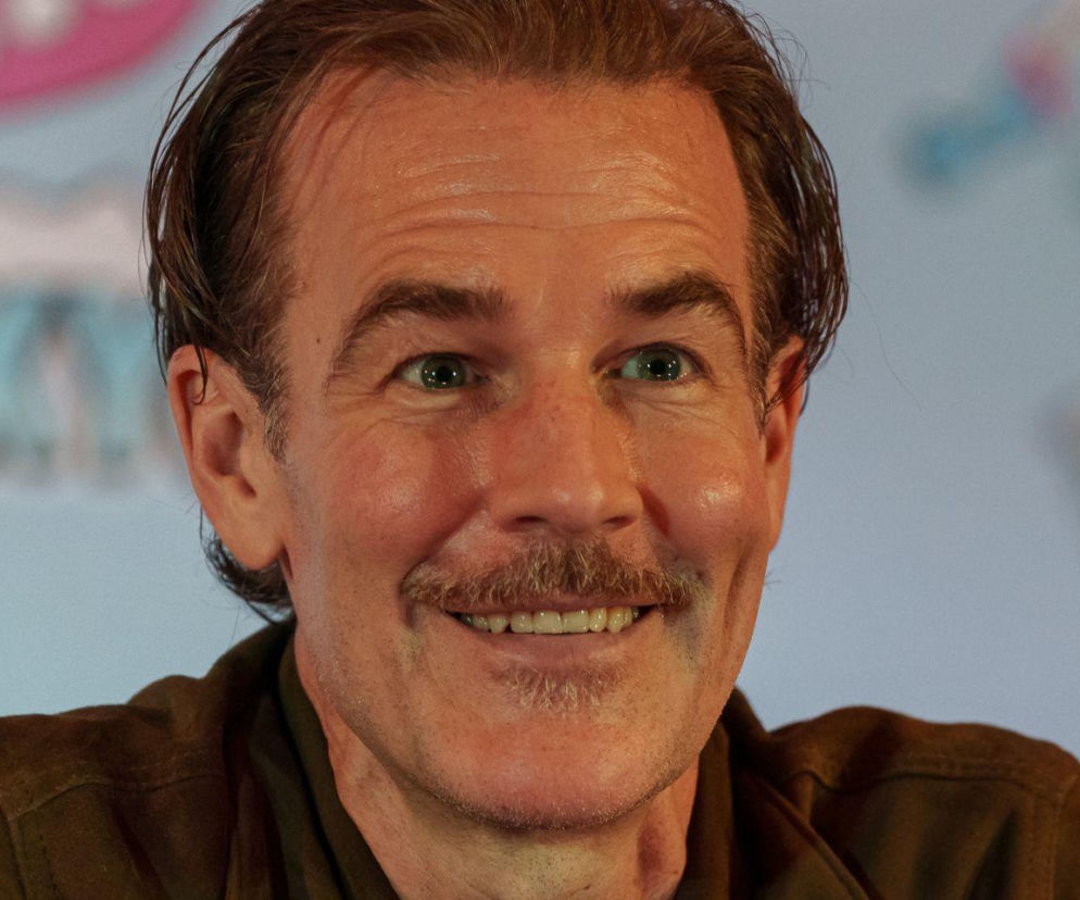 James Van Der Beek nie żyje. Aktor mówił o objawie raka jelita, który ...