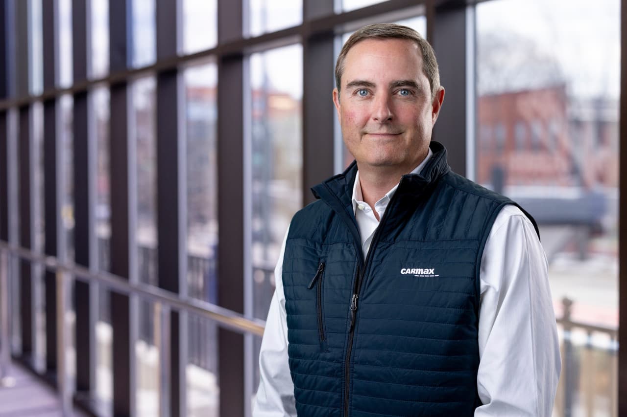CarMax names a new CEO. He's not a car guy.