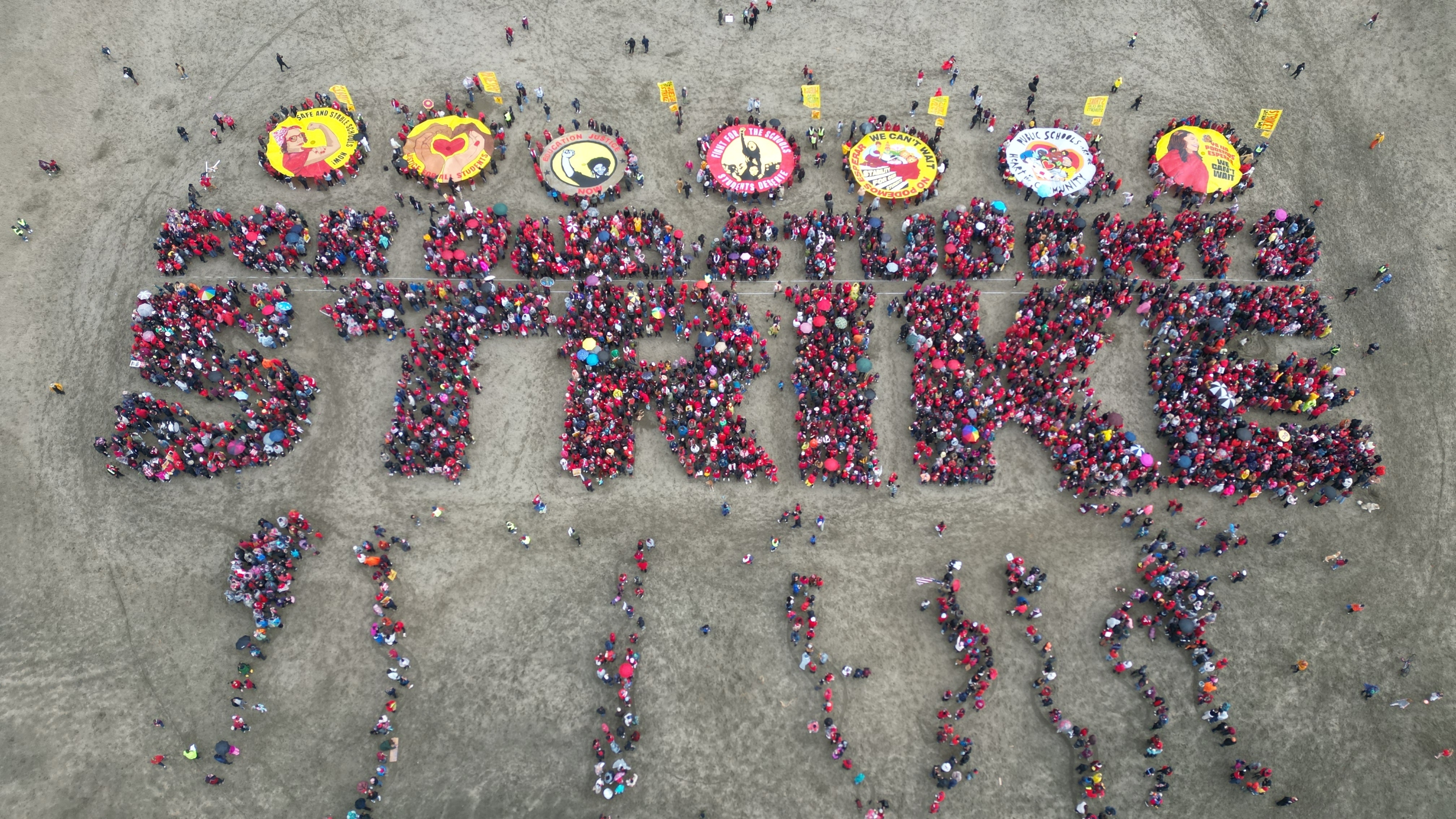 Lurie wades in as teachers