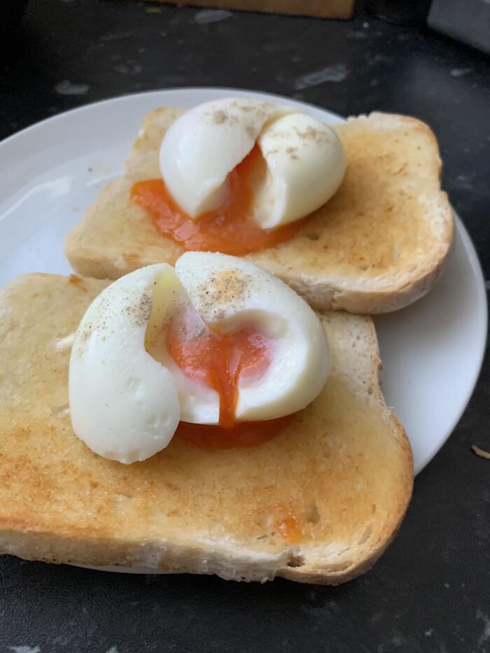 Turns Out, There’s A Facebook Group Where People Rate Others’ Dishes, And Here Are 48 Of The Most Iconic Ones