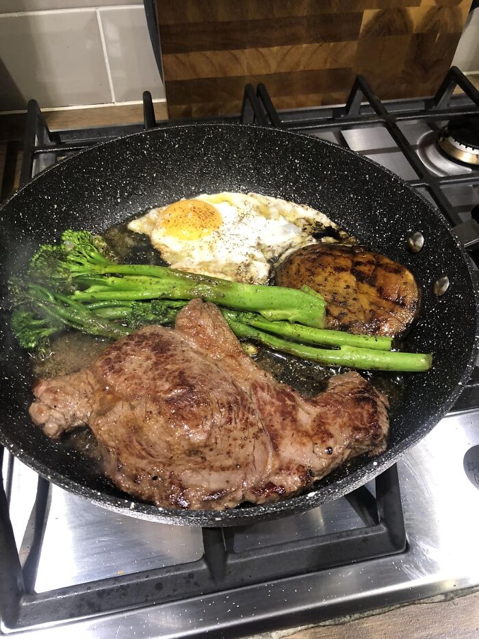 Turns Out, There’s A Facebook Group Where People Rate Others’ Dishes, And Here Are 48 Of The Most Iconic Ones