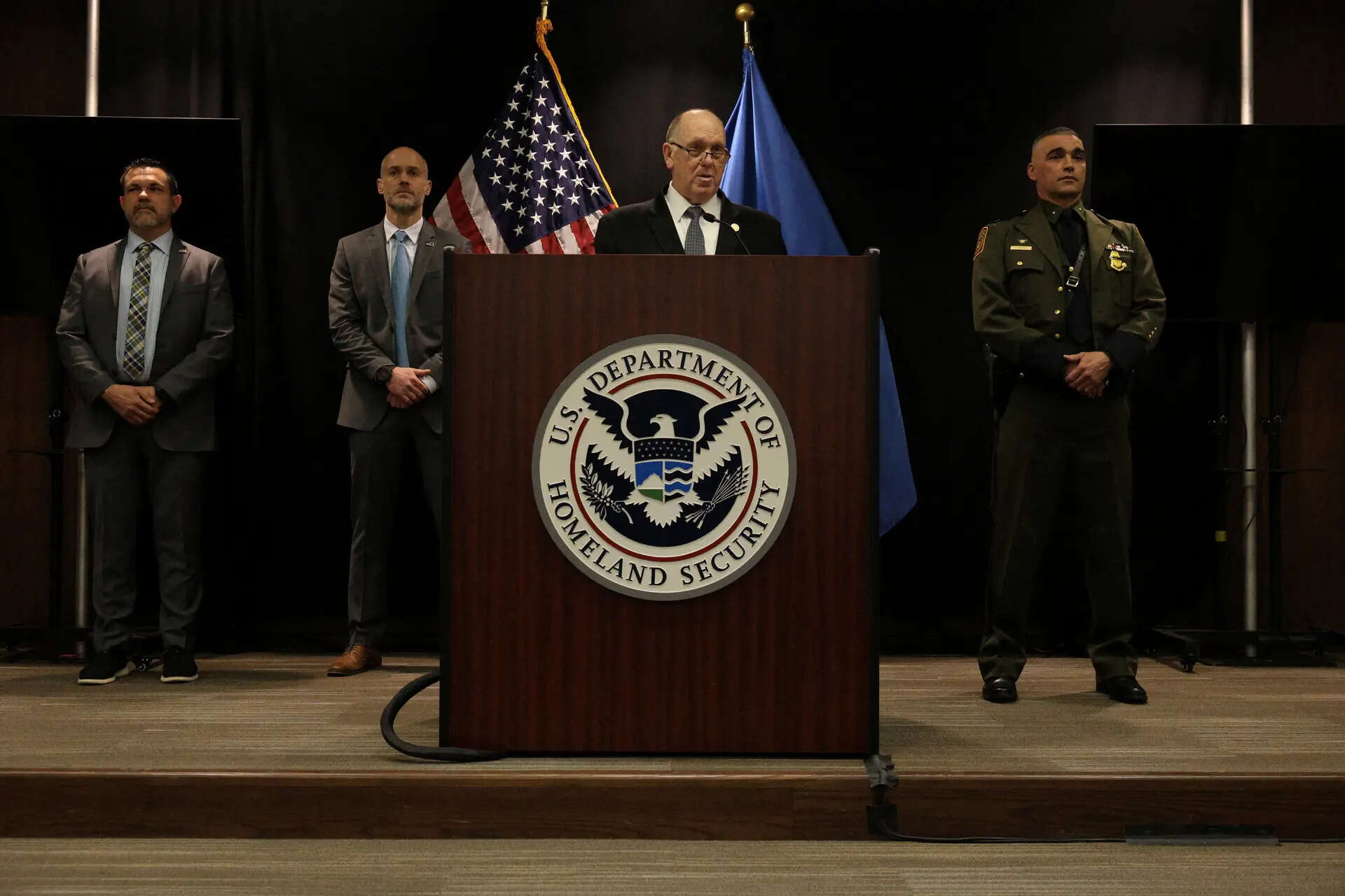Did Trump just end the Minnesota immigration surge? Here's what border ...