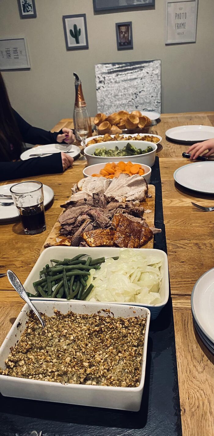 Turns Out, There’s A Facebook Group Where People Rate Others’ Dishes, And Here Are 48 Of The Most Iconic Ones