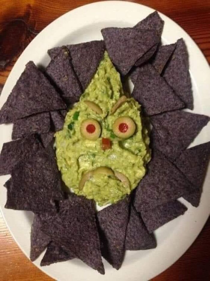 Turns Out, There’s A Facebook Group Where People Rate Others’ Dishes, And Here Are 48 Of The Most Iconic Ones