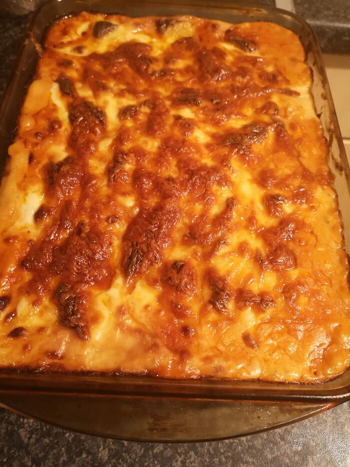 Turns Out, There’s A Facebook Group Where People Rate Others’ Dishes, And Here Are 48 Of The Most Iconic Ones