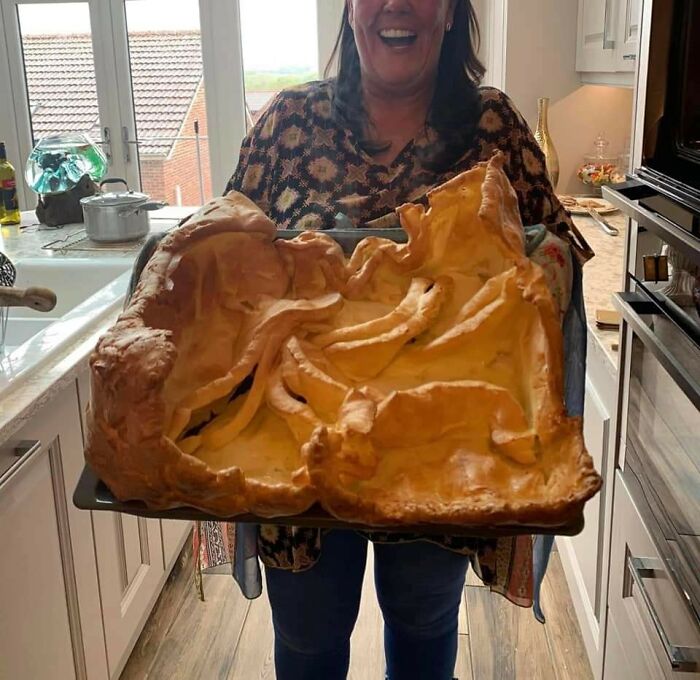 Turns Out, There’s A Facebook Group Where People Rate Others’ Dishes, And Here Are 48 Of The Most Iconic Ones
