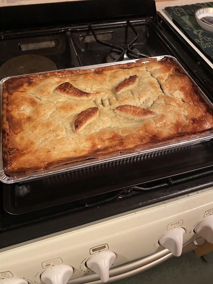 Turns Out, There’s A Facebook Group Where People Rate Others’ Dishes, And Here Are 48 Of The Most Iconic Ones