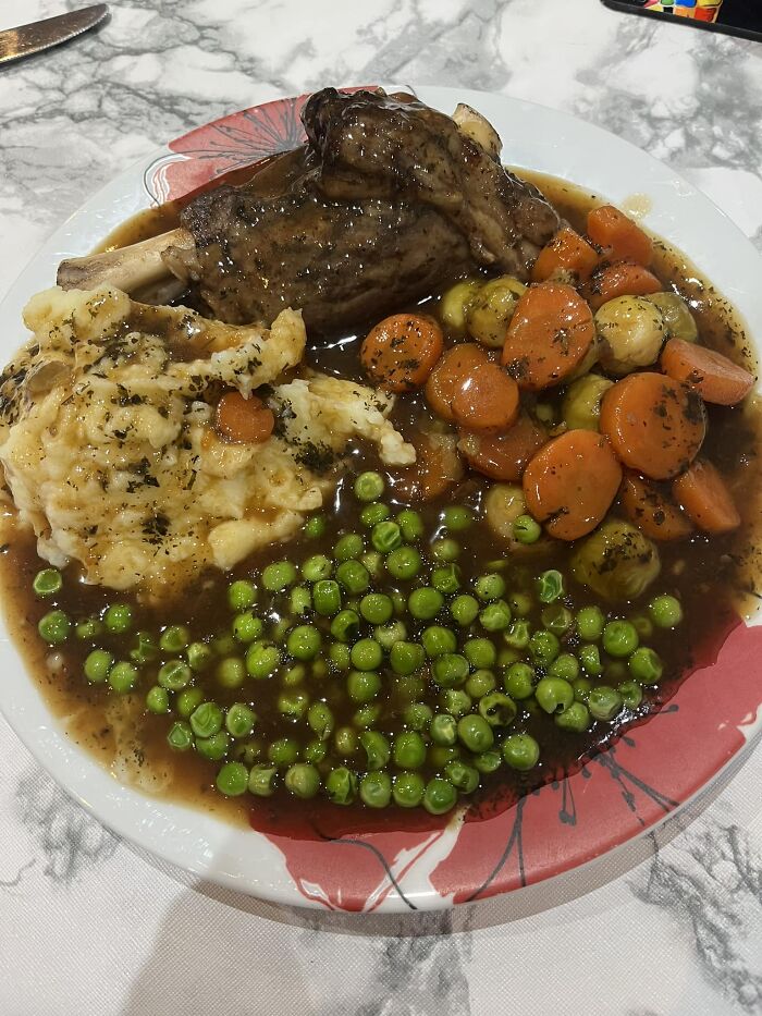 Turns Out, There’s A Facebook Group Where People Rate Others’ Dishes, And Here Are 48 Of The Most Iconic Ones