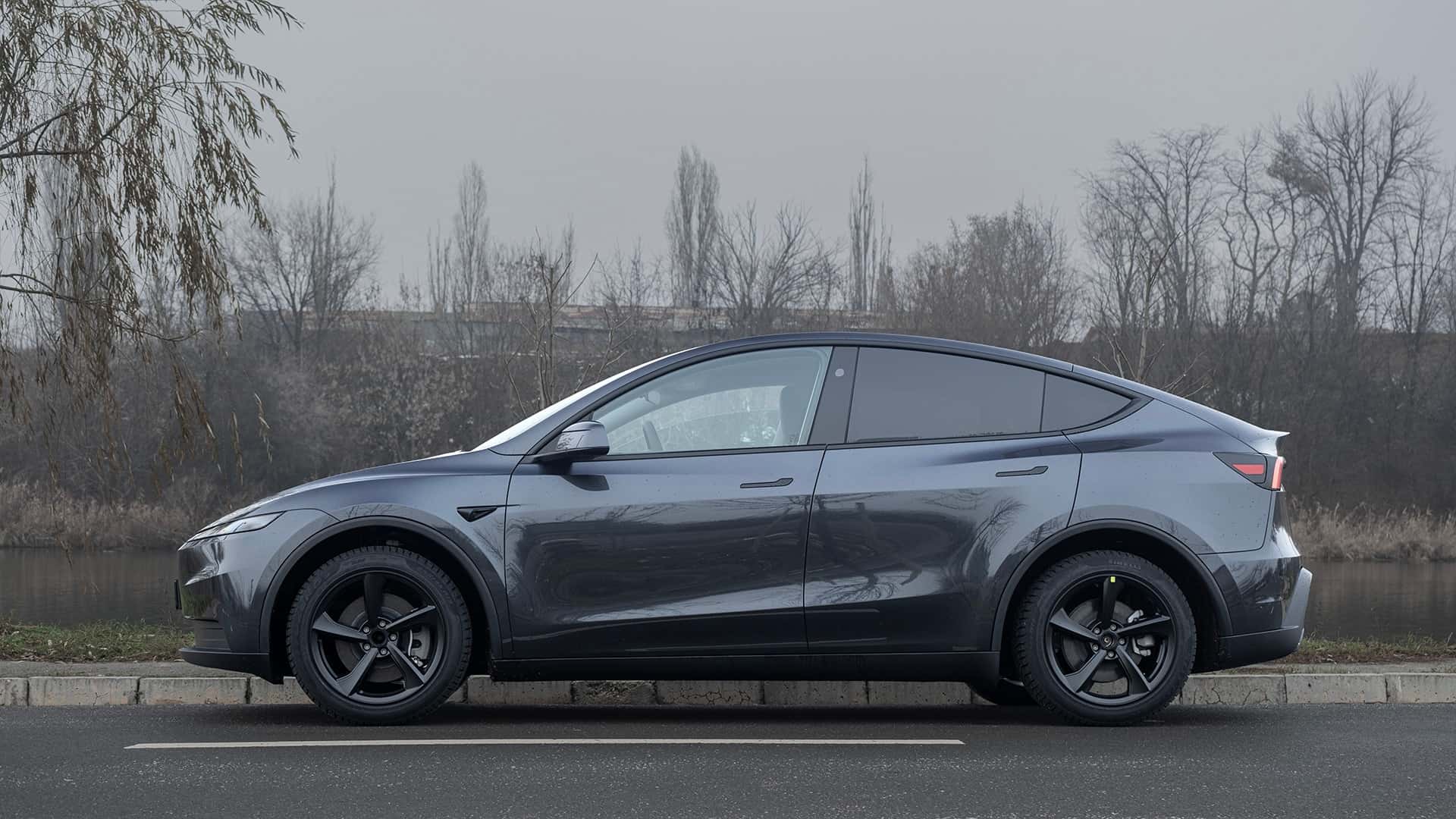 2026 Tesla Model Y Standard