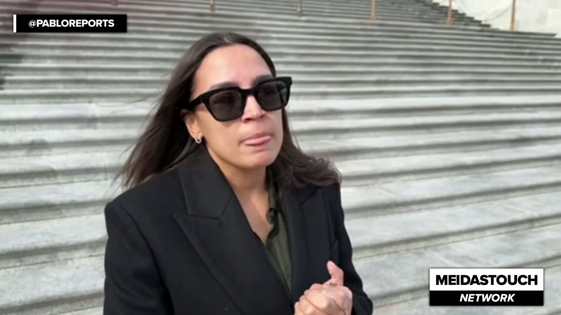 AOC thanks activists, stresses midterms turnout