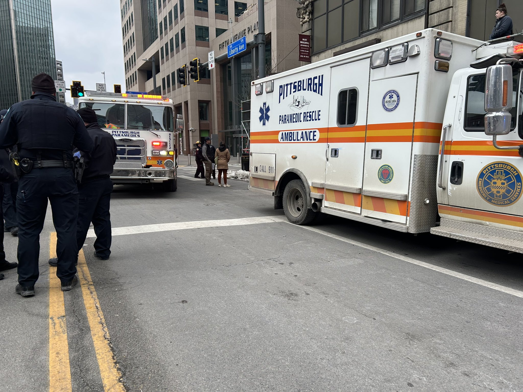 Man dies after falling from height in downtown Pittsburgh