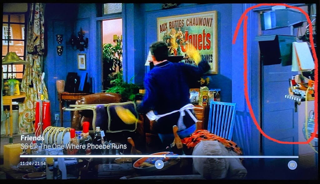 20 hilarious editing fails in movies and TV shows