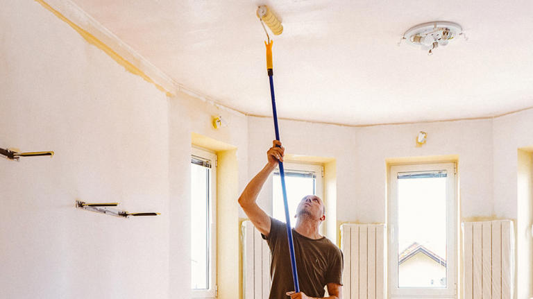 The 2026 paint trend that's adding a splash of style to living rooms ...