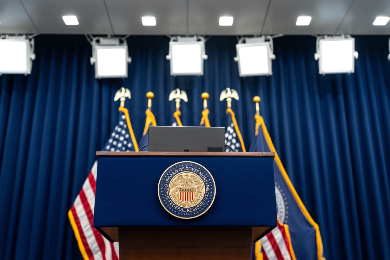 Trump wants lower rates. The Fed sees little reason to comply.<br><br>