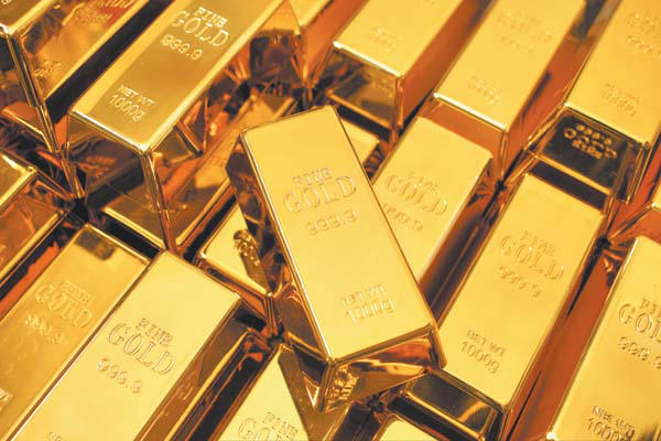 ¡Se desploman en minutos! Precio de oro y plata cae hasta 10%