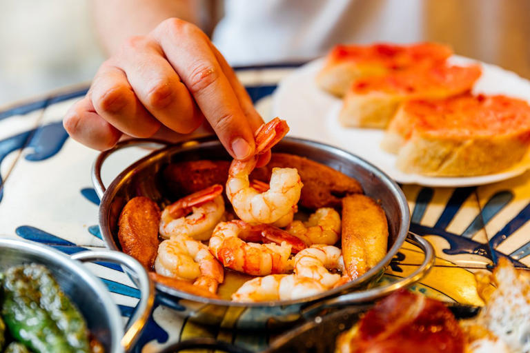 8 foods with the most protein per 100-calorie serving