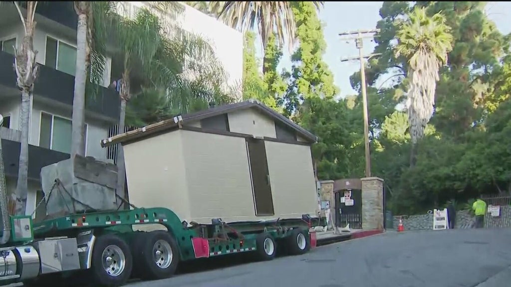 Runyon Canyon new bathroom being installed, trails impacted Thursday