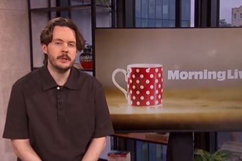 BBC Scam Interceptors star explains why £5 notes are being sent through ...