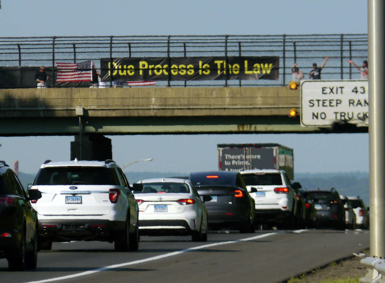 CT State Police, ACLU reach agreement in overpass protests lawsuit