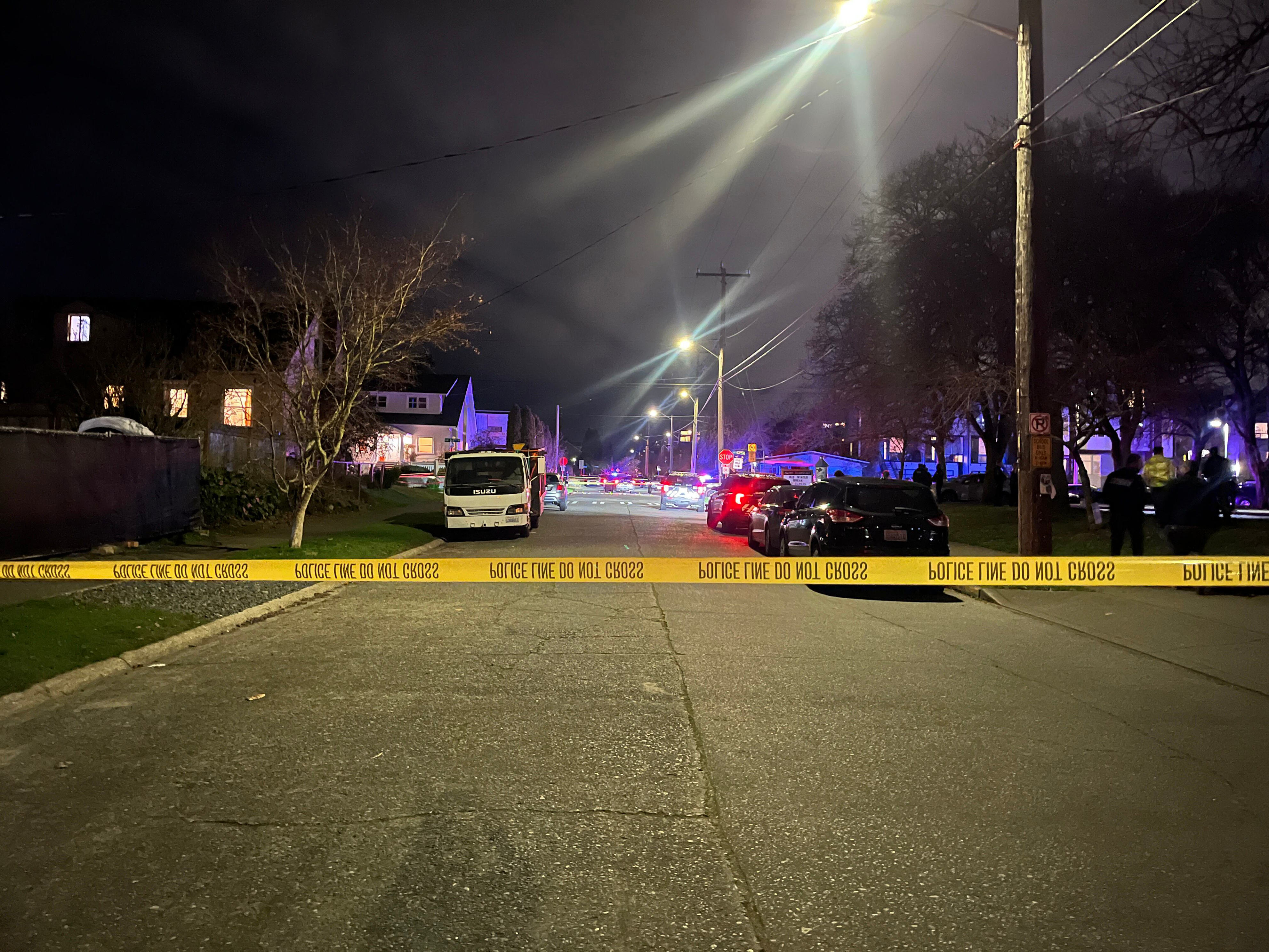 Suspect shot multiple times, officer grazed in Ballard police shooting<br><br>