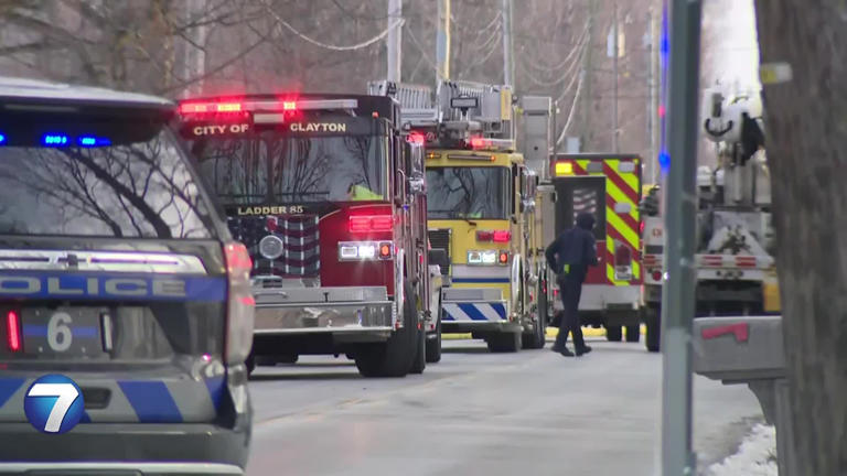 1 hurt after house fire in northern Montgomery Co.