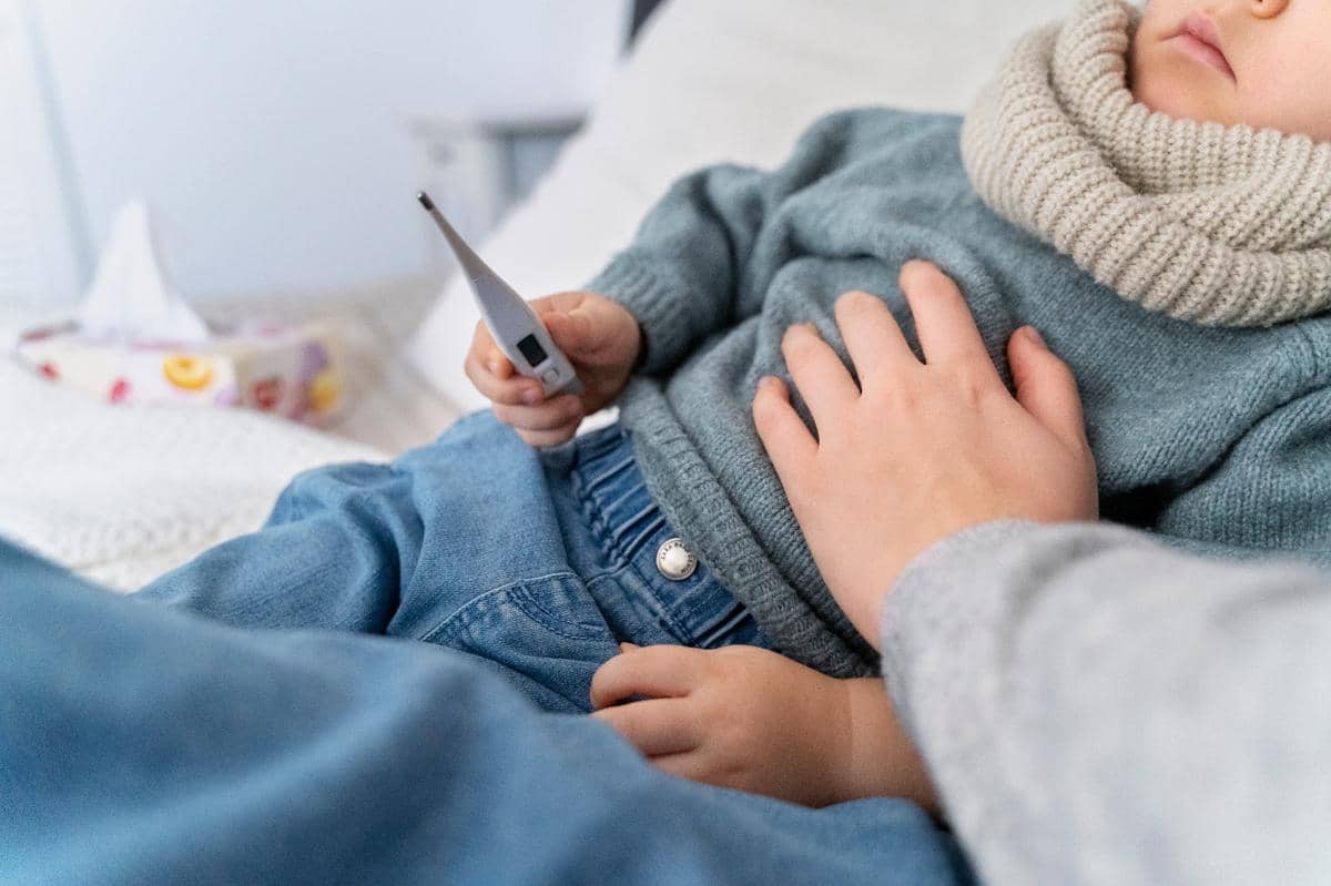 Suhu Demam Bayi, Batas dan Cara Mengatasinya – Suhu Demam Bayi, Batas dan Cara Mengatasinya