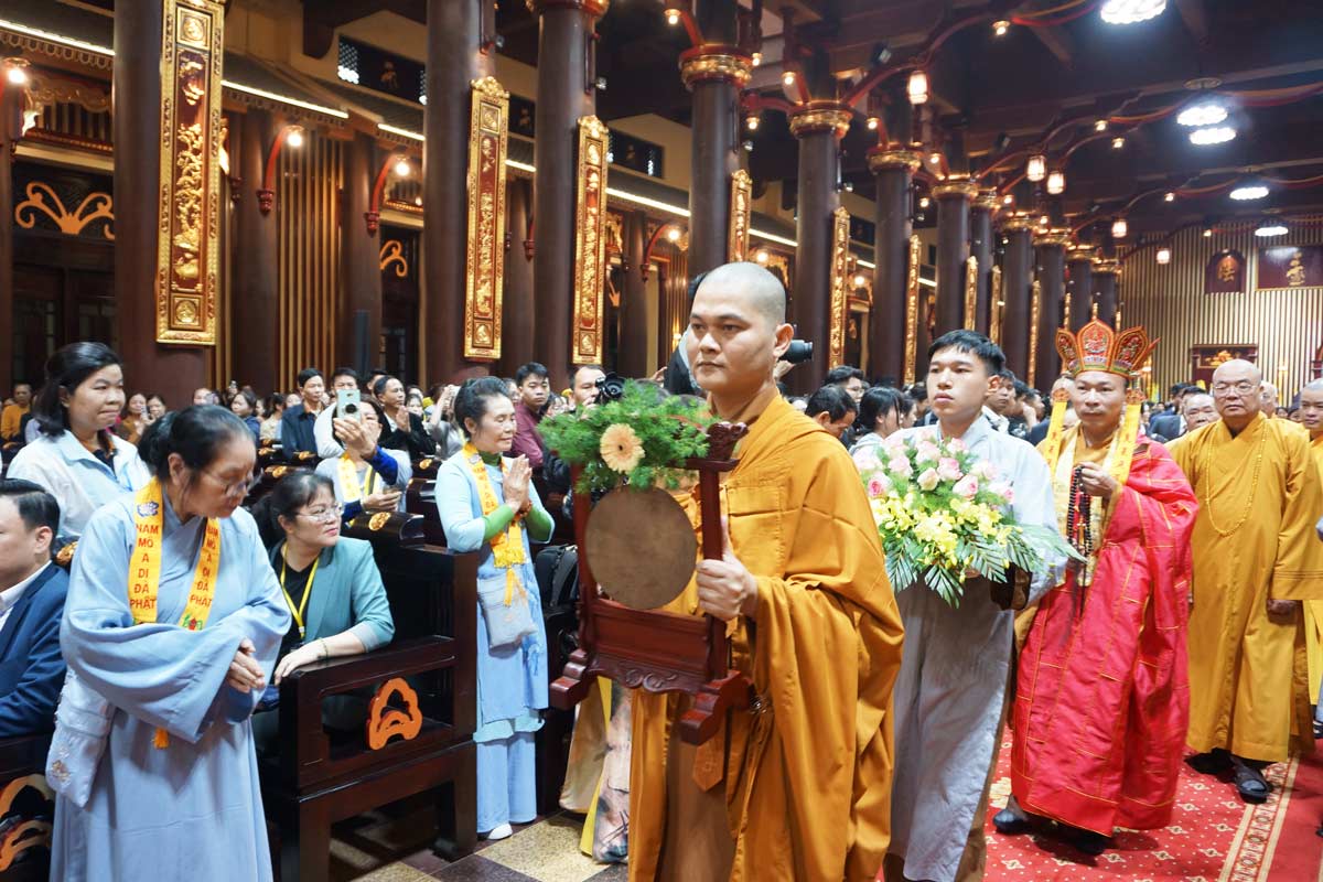 Du xuân đất Mỏ với chuỗi lễ hội đầu xuân đặc sắc