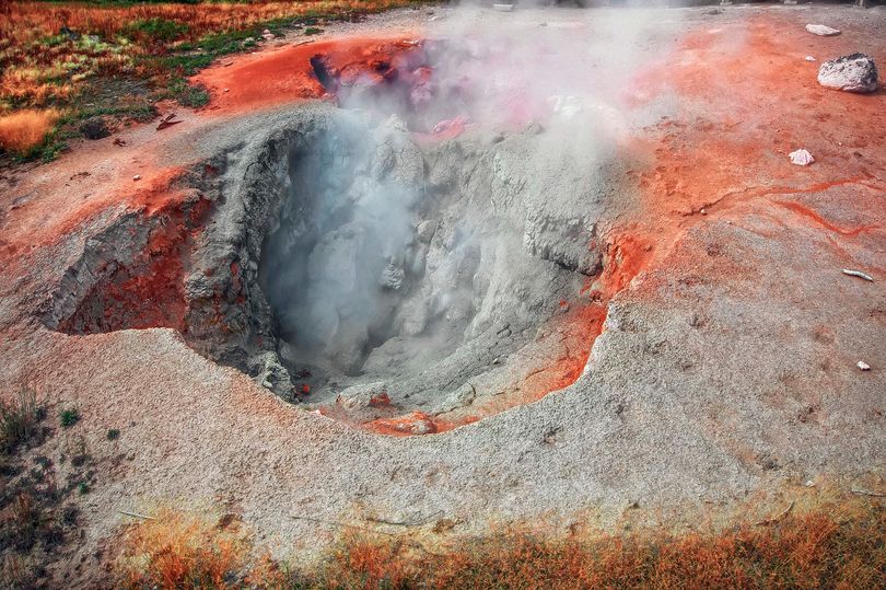 Yellowstone’s supervolcano is creating a 19-mile bulge - and it's still ...