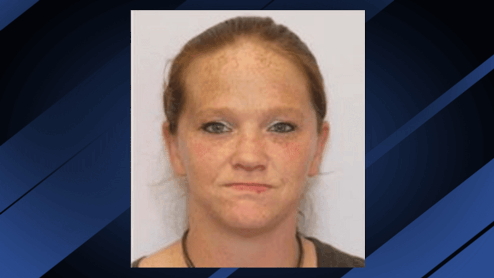 Woman charged with fleeing while DUI in Charleston, deputies say