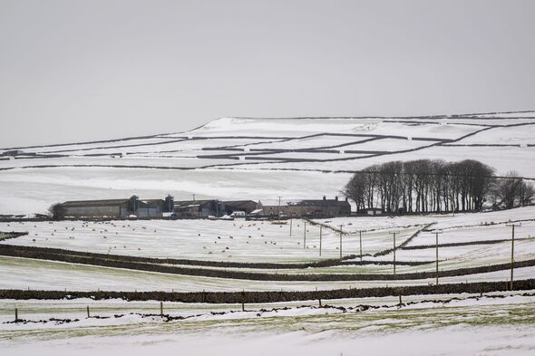 Snow maps show UK buried as far south as London and Devon with -8C freeze