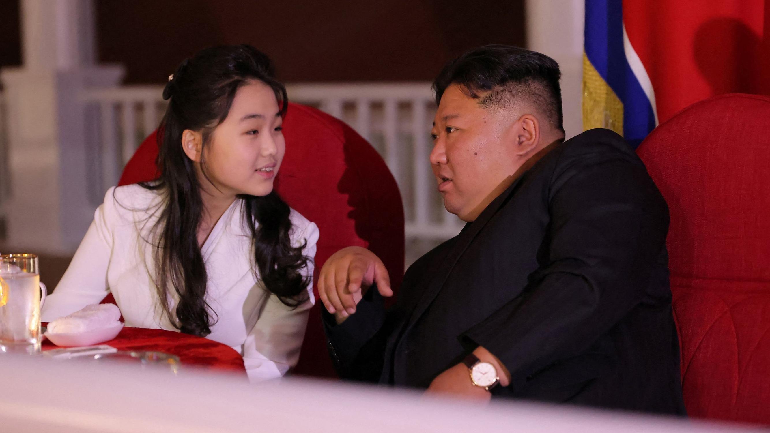 Kim Ju-ae é a única filha de Kim Jong-un conhecida publicamente