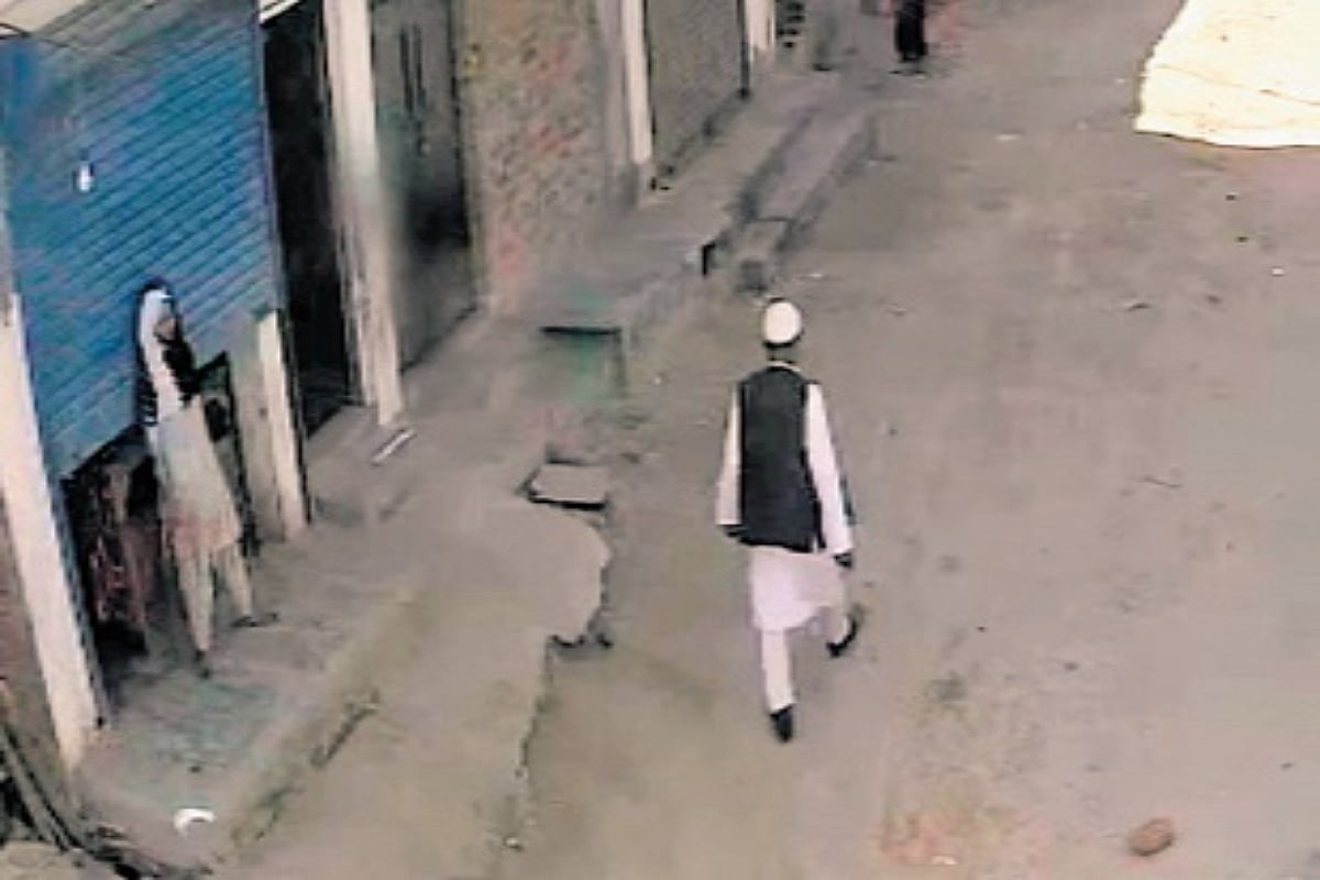 Peeragarhi triple death case: Occultist taken to UP; CCTV shows him ...