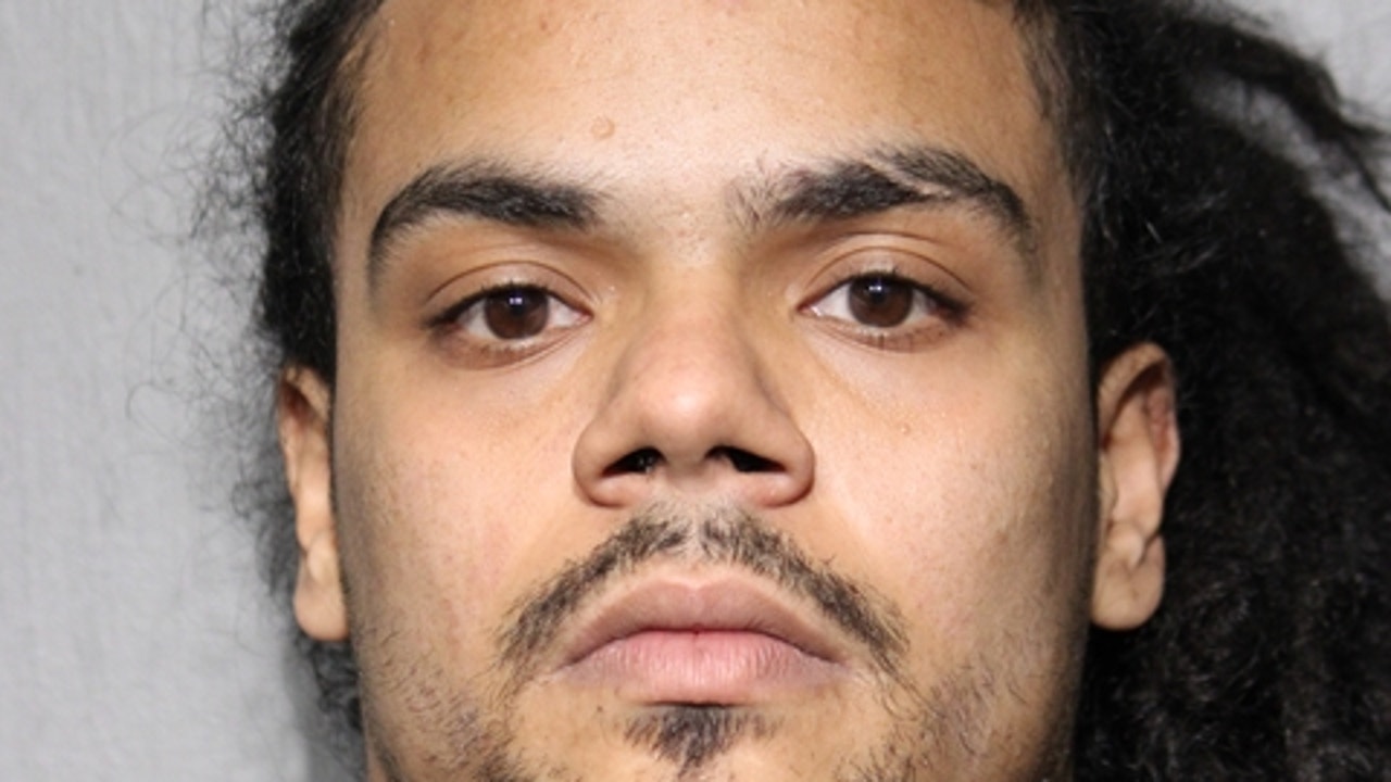 Chicago man accused of shooting 23-year-old, firing at car with infant ...