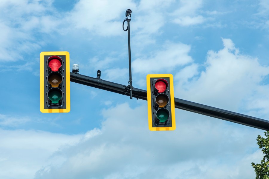 Lehi tests longer light cycles on Triumph Blvd, neighbors push back over backups<br><br>