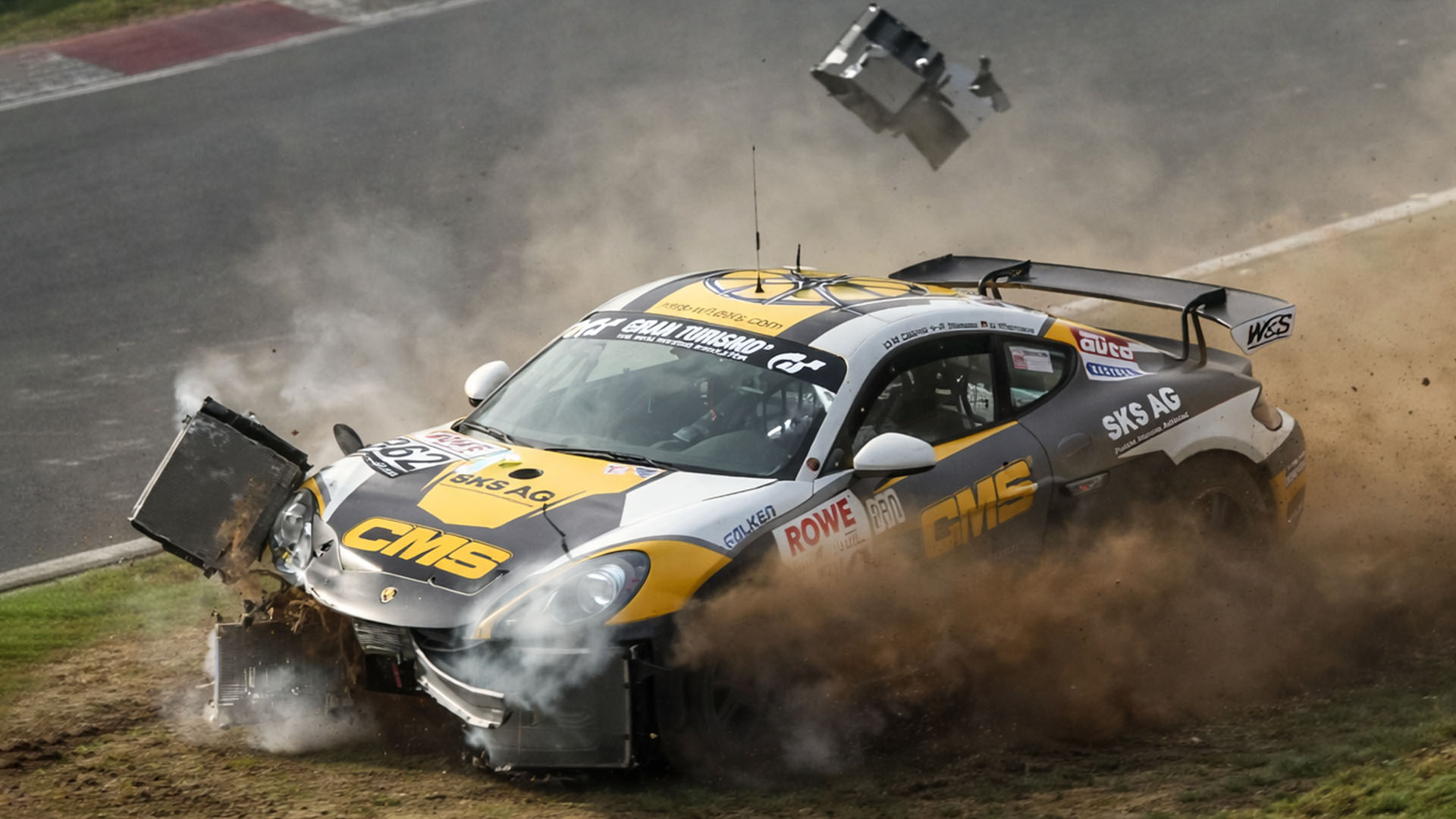 High speed run ends in sudden barrier impact