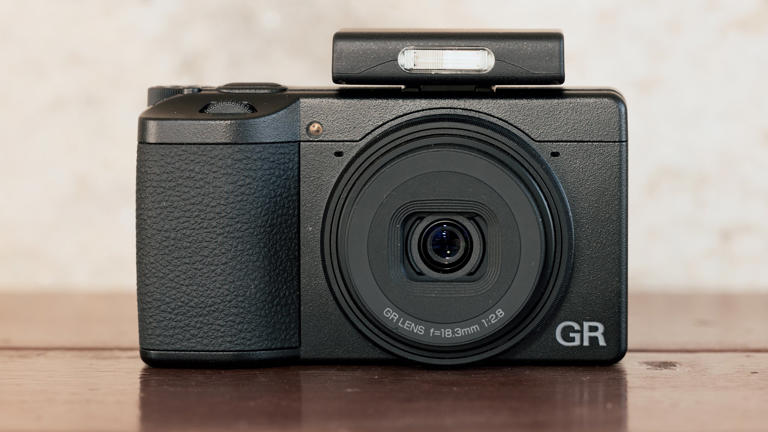 Ricoh GR IV