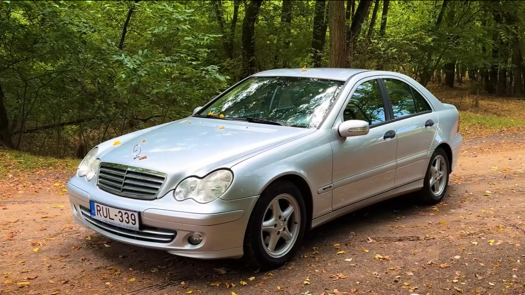 Best budget-friendly classic Mercedes cars to buy