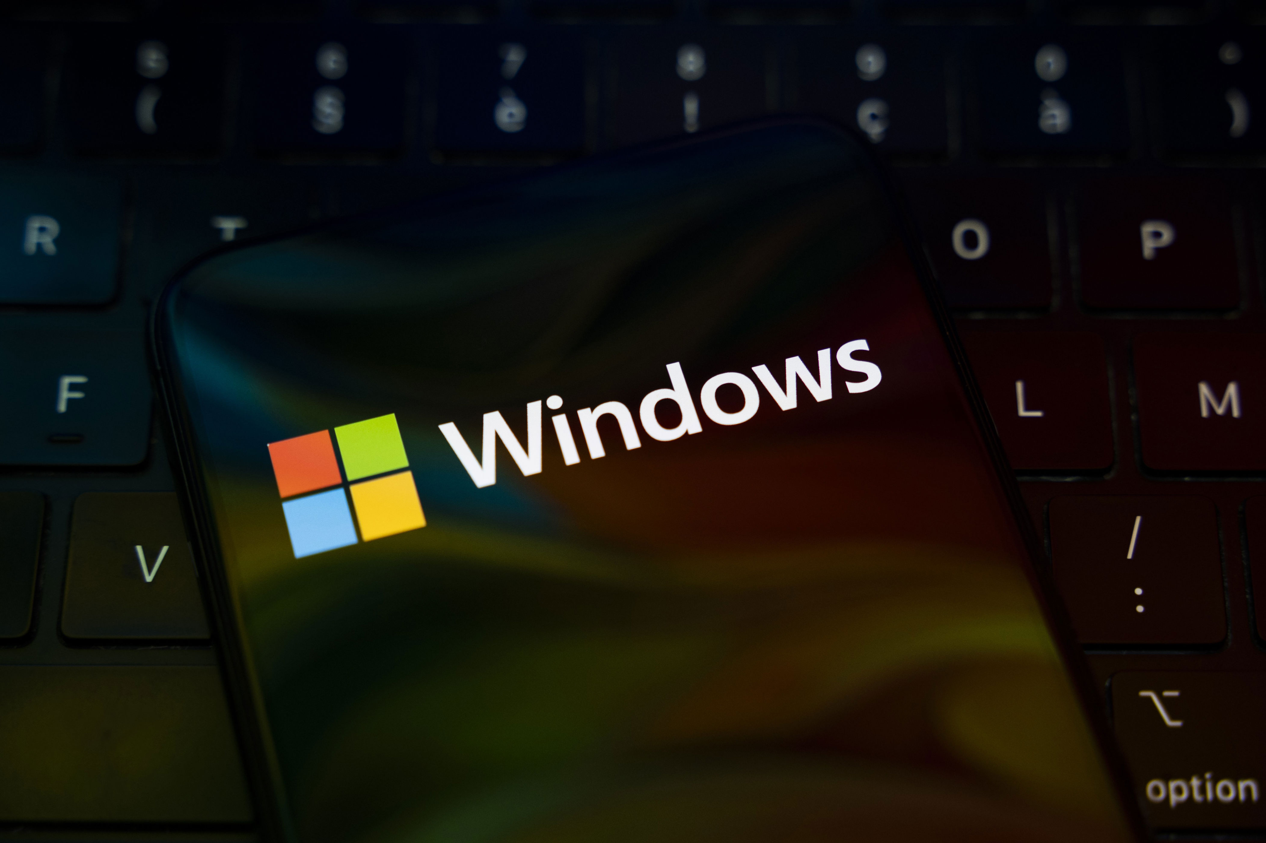 Check for Windows 11 updates. Microsoft just patched a major Notepad ...