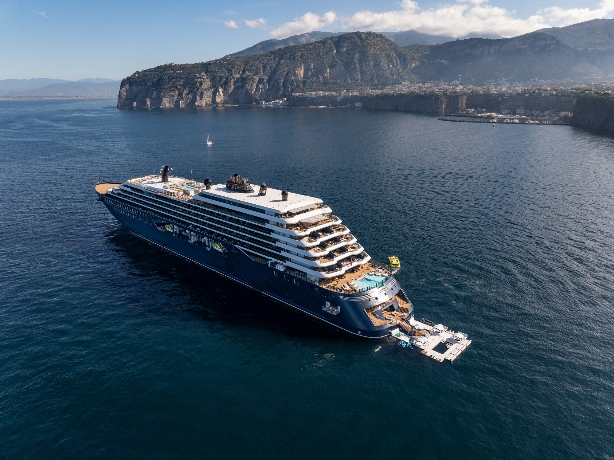 luminara-of-the-ritz-carlton-yacht-collection-takes-luxury-cruising-to