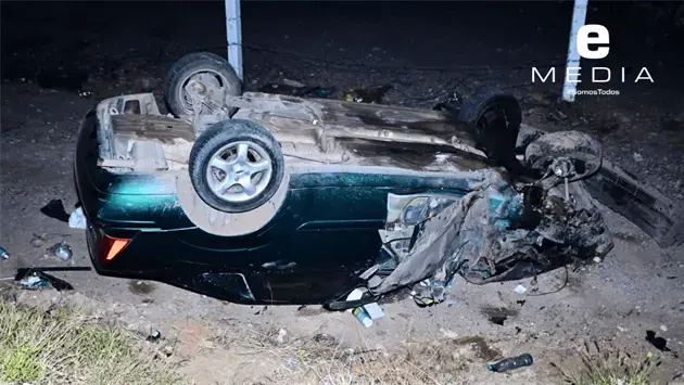 Muere hombre tras chocar contra tráiler en carretera Hermosillo-Guaymas