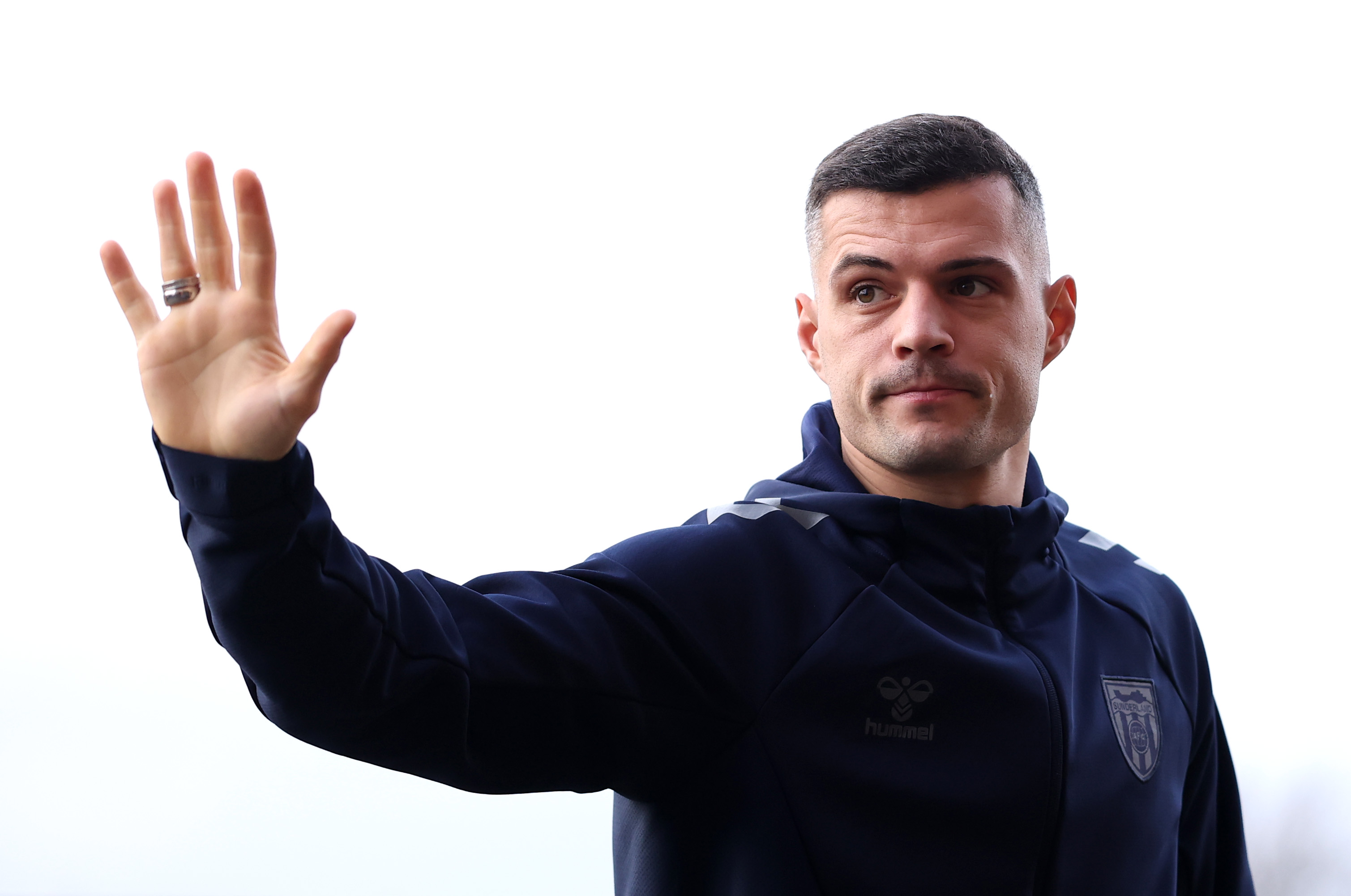 How do you fill a Xhaka-shaped hole in Sunderland’s team?